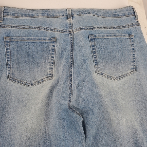 Gloria Vanderbilt Women’s Amanda Jeans Size Missy 18 Blue - Picture 10 of 12
